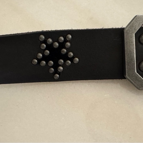 FP Black Leather Belt ~Metal Buckle & studded stars - Picture 2 of 4